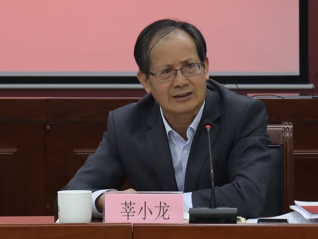 1027_094115_733.jpg 1027_094115_733.jpg