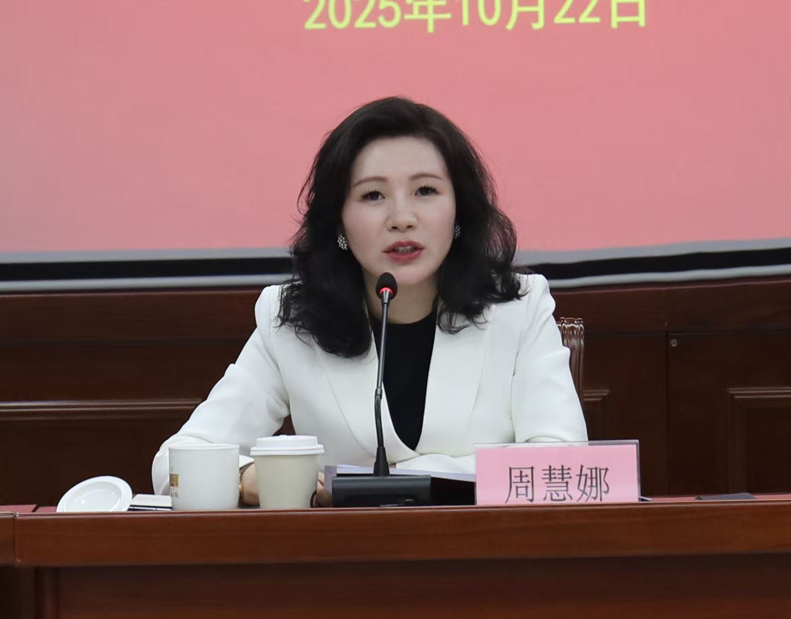 1027_094213_614.jpg 1027_094213_614.jpg